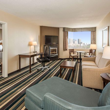 Best Western Plus Winnipeg Airport Hotel Eksteriør bilde